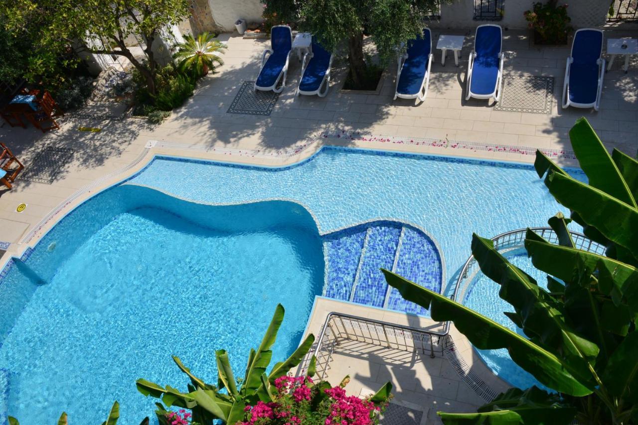 Aquarius Aparthotel *